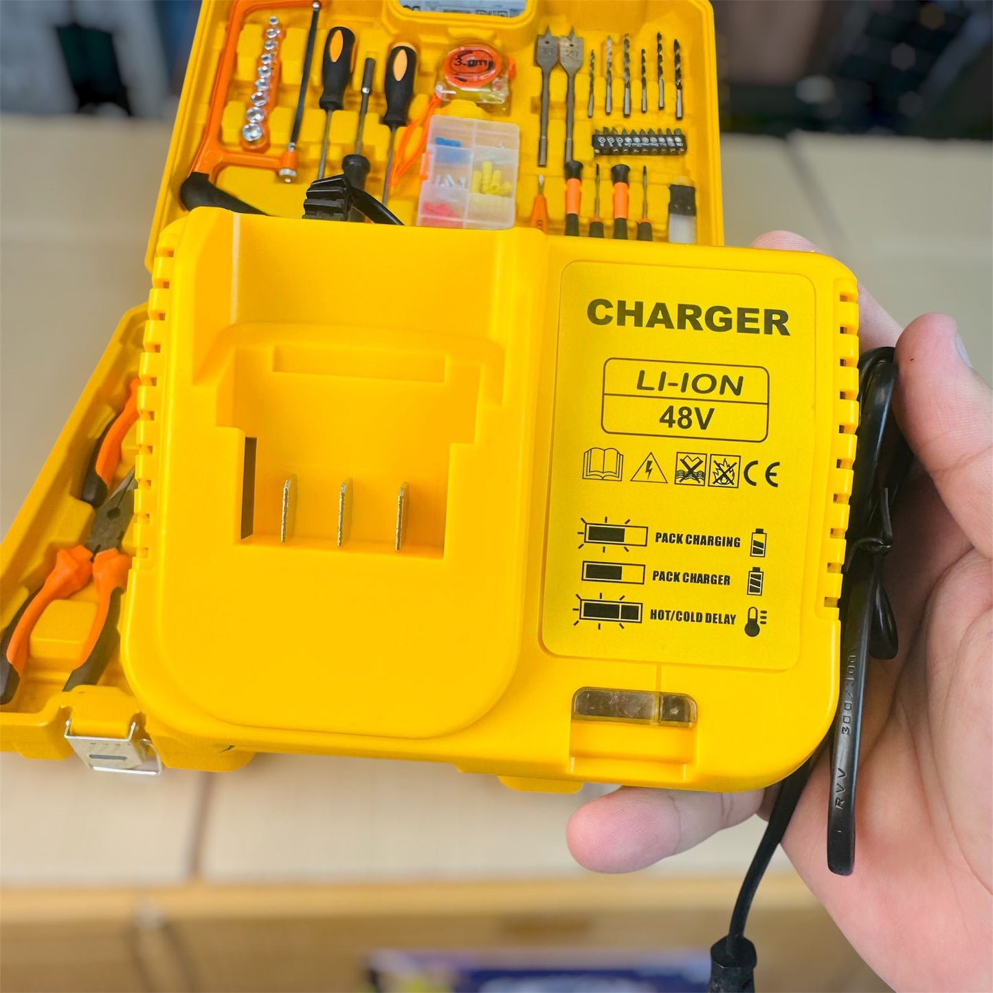 DeWalt commercial use 117 pcs drill machine set